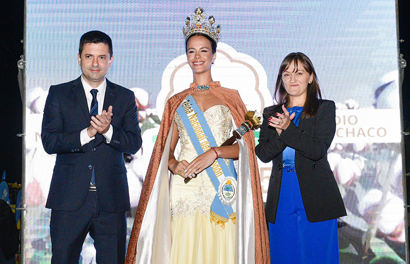 Schneider acompañó la apertura de la Fiesta Nacional del Algodón 2025 en Sáenz Peña Schneider acompañó la apertura de la Fiesta Nacional del Algodón 2025 en Sáenz Peña