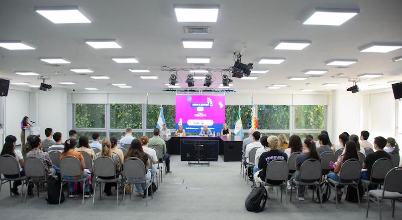 Becas “Chaco+i”: 35 estudiantes chaqueños iniciarán su primera experiencia en instituciones científicas de la provincia Becas “Chaco+i”: 35 estudiantes chaqueños iniciarán su primera experiencia en instituciones científicas de la provincia