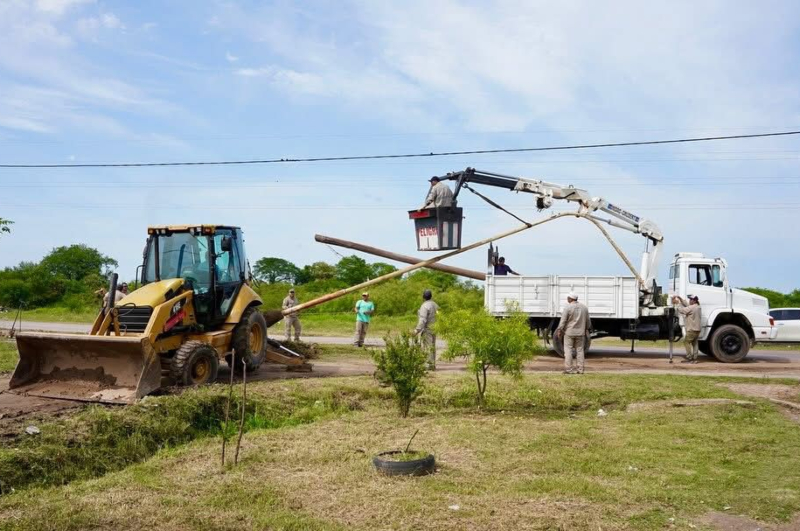 Barranqueras: en el barrio Los Milagros, ejecutaron un operativo integral de limpieza Barranqueras: en el barrio Los Milagros, ejecutaron un operativo integral de limpieza