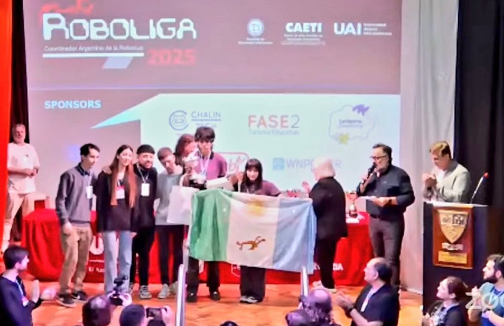 Otro premio para el Chaco: estudiantes de la EET N° 2 ganaron el primer puesto en la Roboliga 2025