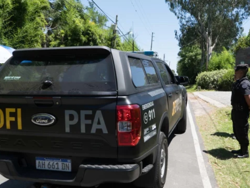 Allanamiento en la finca vinculada a dirigentes de la AFA: encontraron 45 autos de lujo y 7 motos Allanamiento en la finca vinculada a dirigentes de la AFA: encontraron 45 autos de lujo y 7 motos