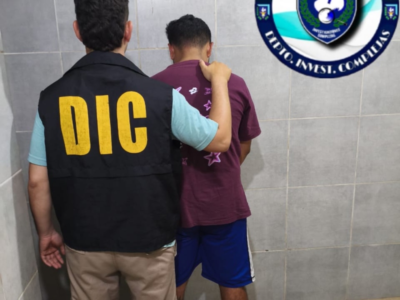 Detienen a un sospechoso por el robo millonario ocurrido en el playón de un hipermercado de Resistencia Detienen a un sospechoso por el robo millonario ocurrido en el playón de un hipermercado de Resistencia