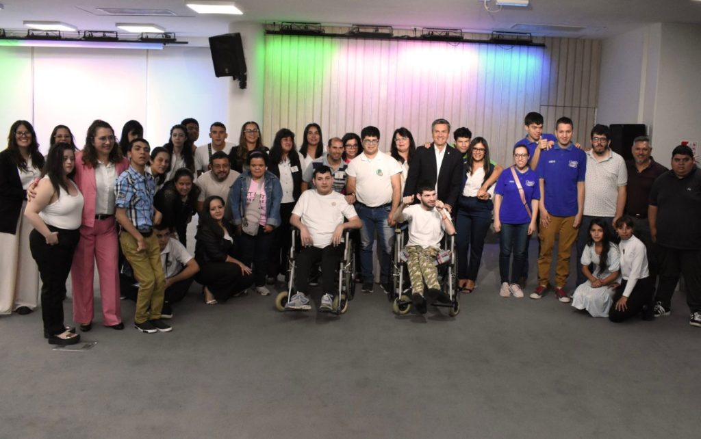 Día de las Personas con Discapacidad: “Escucharlos nos ayuda a orientar mejor nuestro trabajo”, sostuvo Zdero