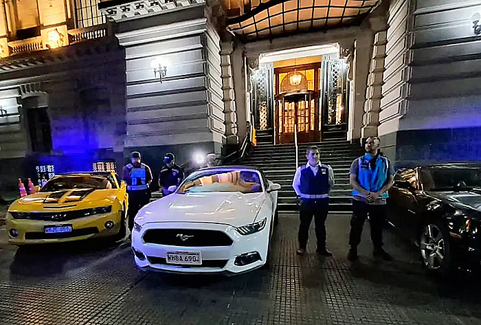 Una investigación iniciada en Corrientes desarticuló el contrabando de autos de lujo Una investigación iniciada en Corrientes desarticuló el contrabando de autos de lujo