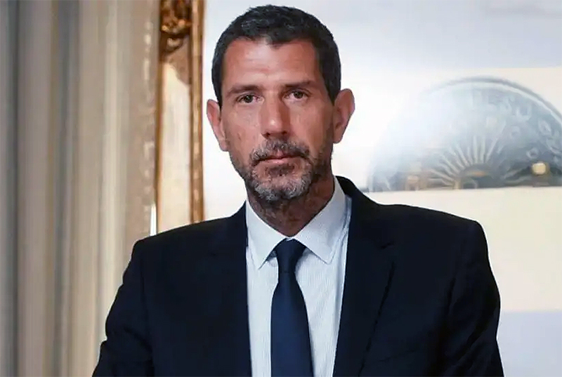 Pierrini renunció a su cargo de secretario de Transporte y lo reemplazará Fernando Herrmann Pierrini renunció a su cargo de secretario de Transporte y lo reemplazará Fernando Herrmann