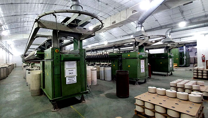 Centenaria fábrica textil cierra sus plantas en Villa Ángela y Corrientes Centenaria fábrica textil cierra sus plantas en Villa Ángela y Corrientes