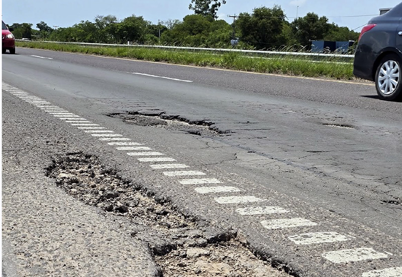 Rutas destruidas y abandonadas en Chaco: Capitanich impulsa la Emergencia Vial Rutas destruidas y abandonadas en Chaco: Capitanich impulsa la Emergencia Vial