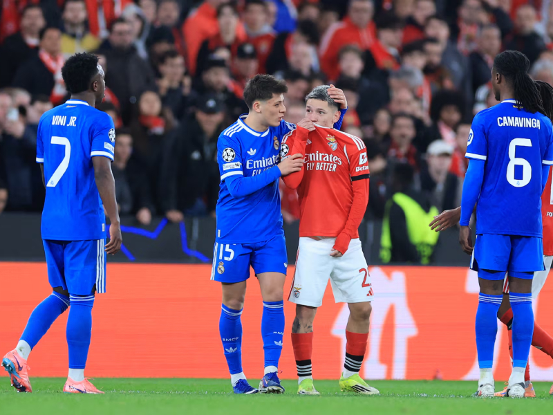 Escándalo en la Champions League: Vinícius denunció por racismo al argentino Gianluca Prestianni Escándalo en la Champions League: Vinícius denunció por racismo al argentino Gianluca Prestianni