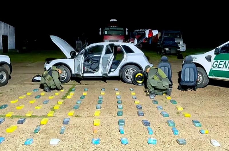 Corrientes: detienen a una mujer que llevaba 88 kilos de cocaína ocultos en su auto Corrientes: detienen a una mujer que llevaba 88 kilos de cocaína ocultos en su auto