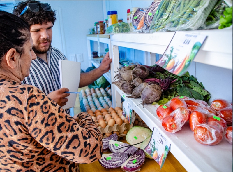 Inauguraron novedosa “Despensa Popular” en Plaza de la Integración Inauguraron novedosa “Despensa Popular” en Plaza de la Integración