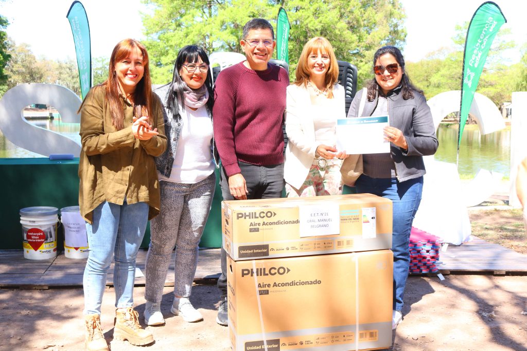 Eco Ciudad Recicla: premiaron a 26 instituciones que se beneficiaron con el canje de residuos sólidos Eco Ciudad Recicla: premiaron a 26 instituciones que se beneficiaron con el canje de residuos sólidos