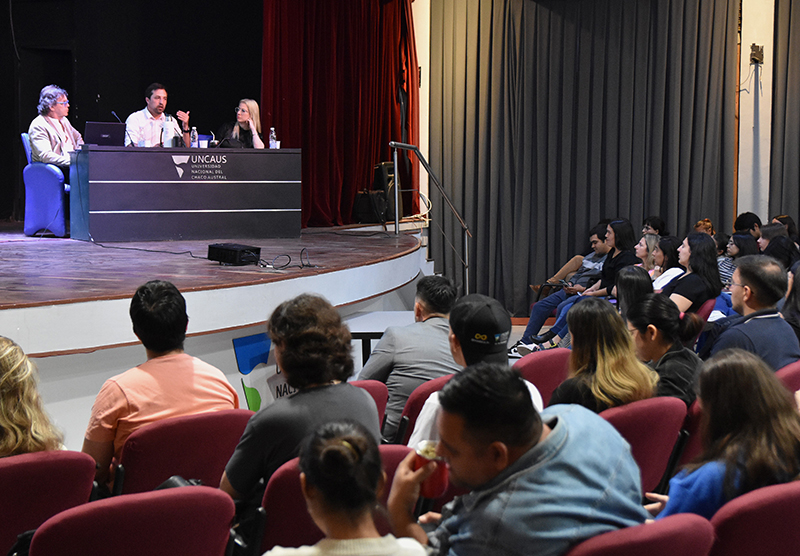 La UNCAus invita a celebrar el 50º Aniversario del inicio de la vida universitaria saenzpeñense La UNCAus invita a celebrar el 50º Aniversario del inicio de la vida universitaria saenzpeñense