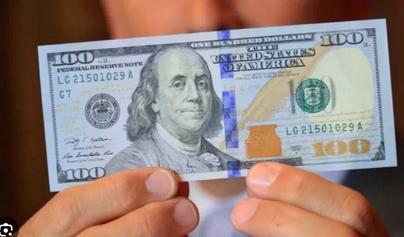 El dólar blue retrocede y toca mínimos desde fines de mayo El dólar blue retrocede y toca mínimos desde fines de mayo