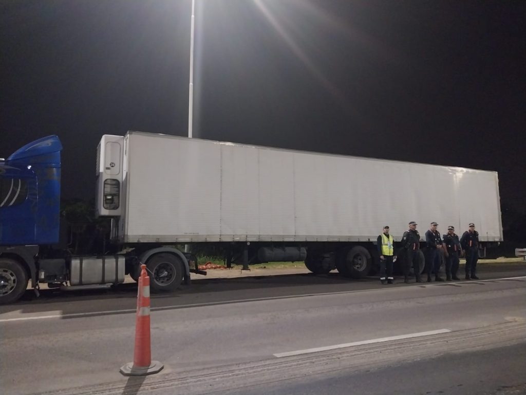 Transportaban frutas, pero con documentación irregular