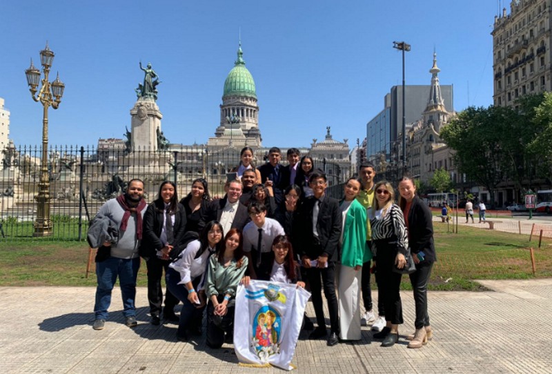 Estudiantes chaqueños en el Encuentro Nacional de Parlamento Juvenil del Mercosur Estudiantes chaqueños en el Encuentro Nacional de Parlamento Juvenil del Mercosur