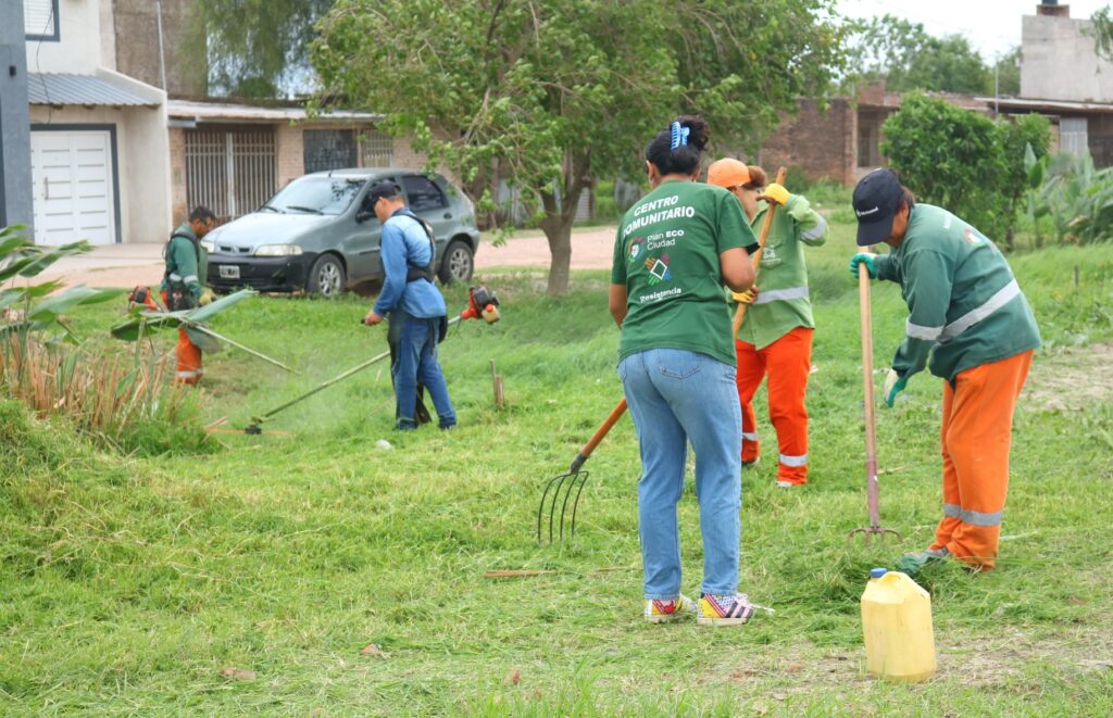 La municipalidad ejecutó trabajos de refuncionalización de desagües en la avenida San Martín