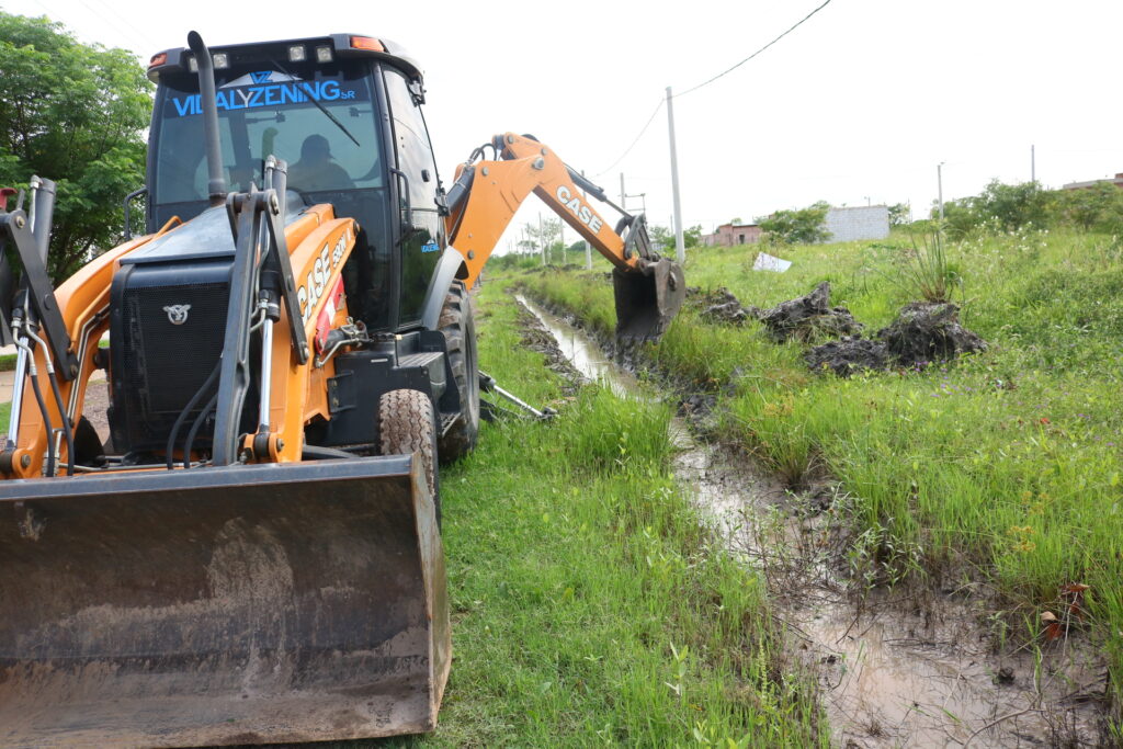 En el barrio Los Lapachos, el municipio comenzó un amplio trabajo de desagües