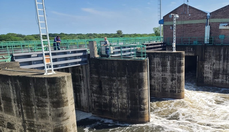 La APA informó que funcionaron con normalidad los diques, estaciones de bombeo y canales del AMGR La APA informó que funcionaron con normalidad los diques, estaciones de bombeo y canales del AMGR