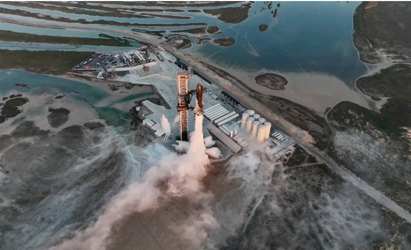 SpaceX lanzó el cohete Starship pero estalló a pocos minutos del despegue SpaceX lanzó el cohete Starship pero estalló a pocos minutos del despegue