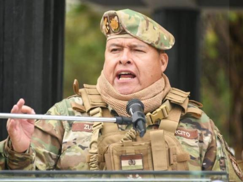 “No pierdan tiempo golpeando puertas en los cuarteles”, afirmó el jefe del Ejército de Bolivia “No pierdan tiempo golpeando puertas en los cuarteles”, afirmó el jefe del Ejército de Bolivia