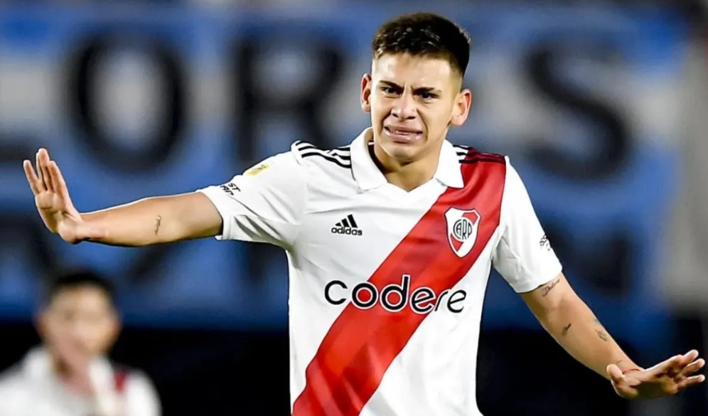 “No voy a renovar en River”, anticipó el chaqueño Claudio Echeverri “No voy a renovar en River”, anticipó el chaqueño Claudio Echeverri