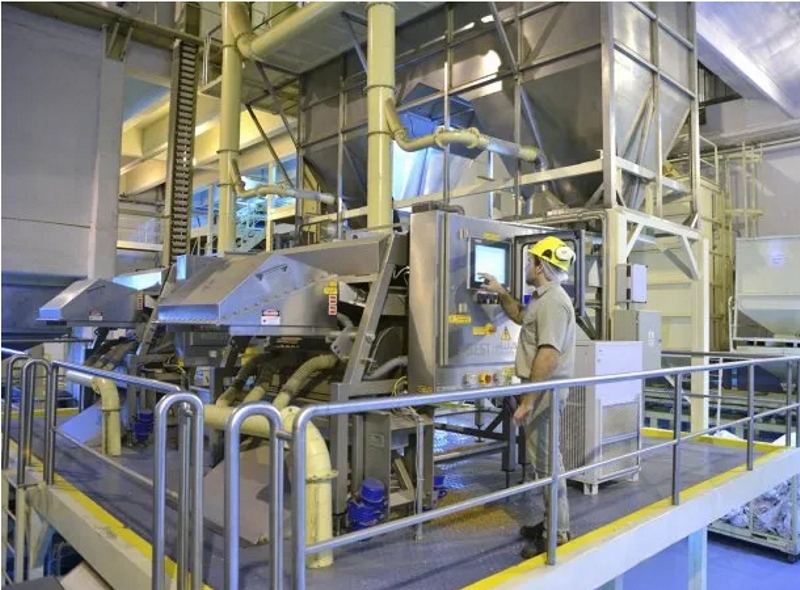 Paritarias: aceiteros acordaron un salario básico para enero de casi un millón de pesos Paritarias: aceiteros acordaron un salario básico para enero de casi un millón de pesos