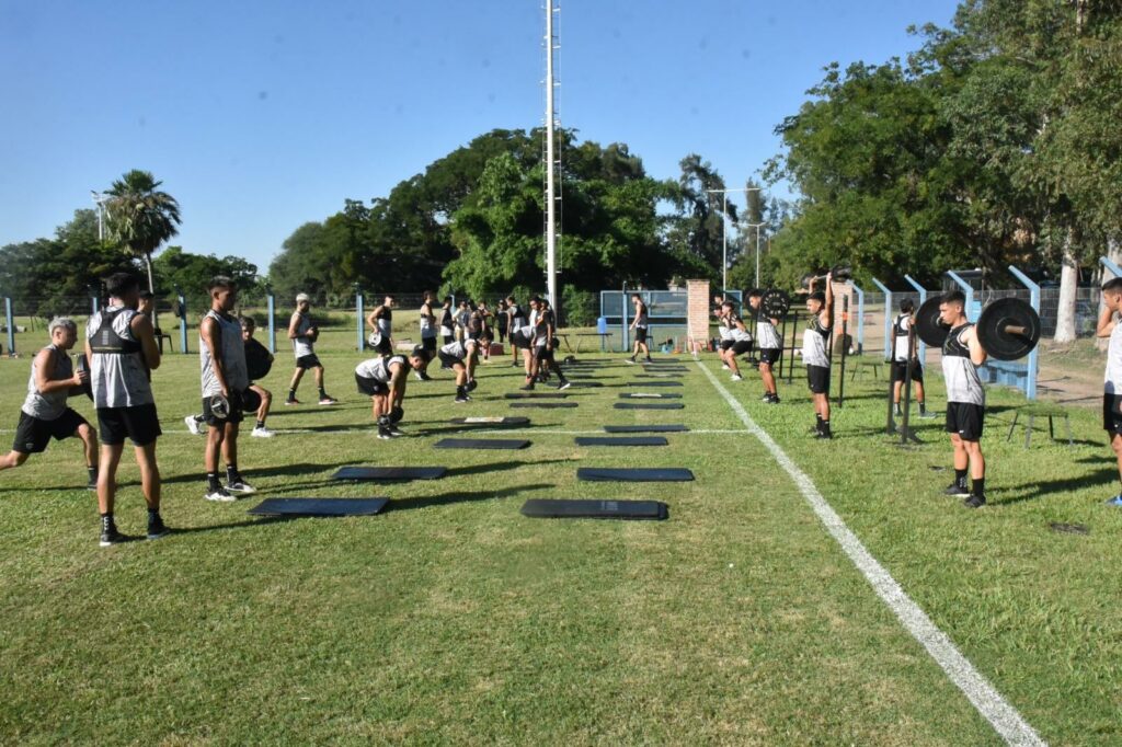 Primera Nacional: For Ever debutará el 4 de febrero en Salta