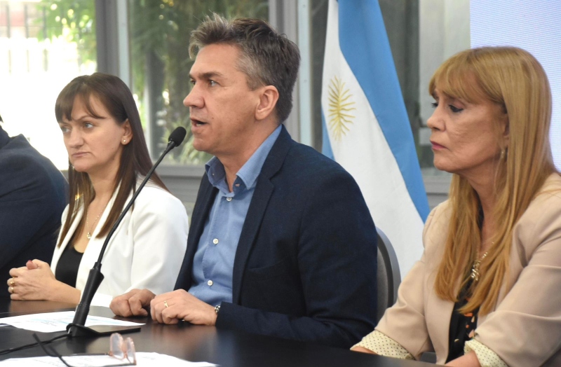 InSSSeP: Zdero encabezó una conferencia junto al Directorio y habló de una deuda que supera los .000 millones InSSSeP: Zdero encabezó una conferencia junto al Directorio y habló de una deuda que supera los .000 millones