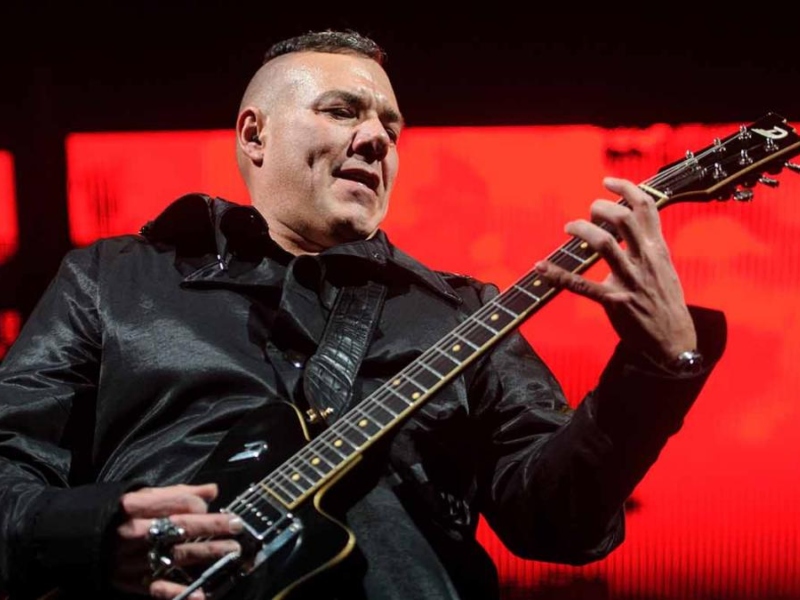 Fernando Ruiz Díaz, líder de Catupecu Machu, sufrió un ACV y la banda canceló su gira europea Fernando Ruiz Díaz, líder de Catupecu Machu, sufrió un ACV y la banda canceló su gira europea