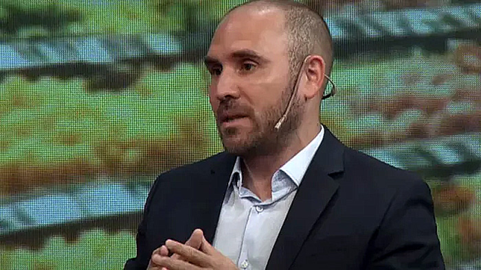 Martín Guzmán: “Si este endeudamiento se concreta, habrá que plantear políticamente su desconocimiento” Martín Guzmán: “Si este endeudamiento se concreta, habrá que plantear políticamente su desconocimiento”