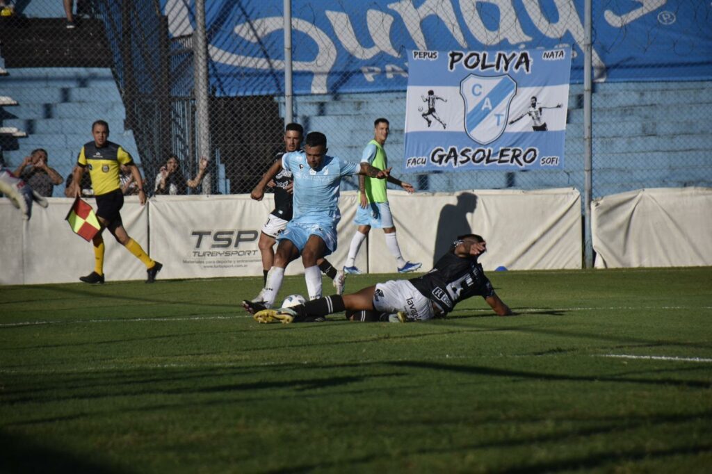 Primera Nacional: For Ever empató con Temperley
