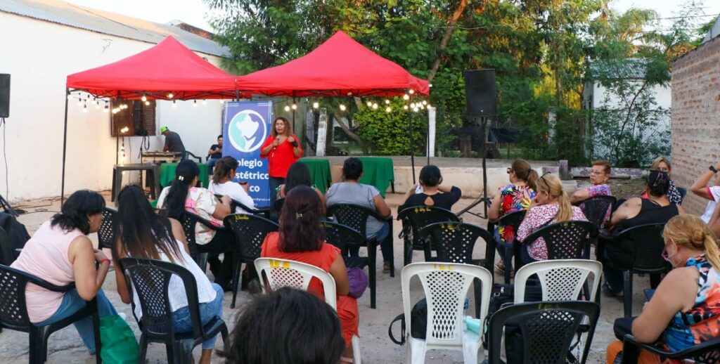Mes de la Mujer: el municipio organizó una charla sobre asistencia integral en el barrio Mapic Mes de la Mujer: el municipio organizó una charla sobre asistencia integral en el barrio Mapic