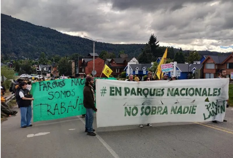 Retrocede Milei: logran reincorporación de despedidos en el Parque Nacional Lanín Retrocede Milei: logran reincorporación de despedidos en el Parque Nacional Lanín