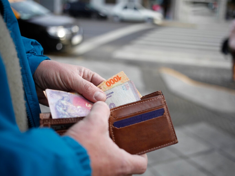 Consultoras advierten que el poder adquisitivo no se recuperará en 2024 Consultoras advierten que el poder adquisitivo no se recuperará en 2024