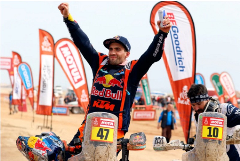 El piloto de motos Kevin Benavides está internado con pronóstico reservado tras un duro accidente El piloto de motos Kevin Benavides está internado con pronóstico reservado tras un duro accidente