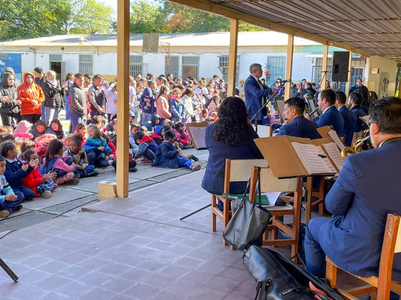 Semana de Mayo: la Banda Municipal de Resistencia actuará en varias escuelas de la ciudad Semana de Mayo: la Banda Municipal de Resistencia actuará en varias escuelas de la ciudad