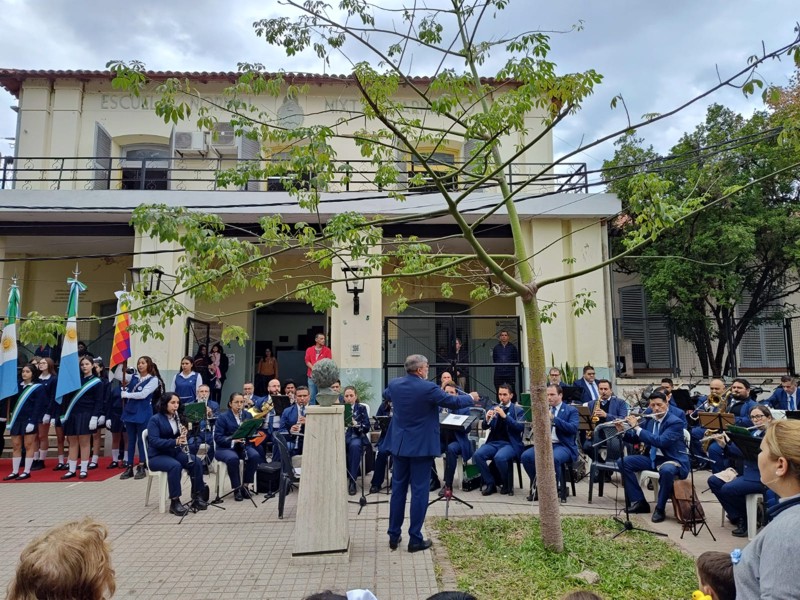 La Escuela Normal celebró sus 114 años con concierto didáctico de la Banda Municipal La Escuela Normal celebró sus 114 años con concierto didáctico de la Banda Municipal