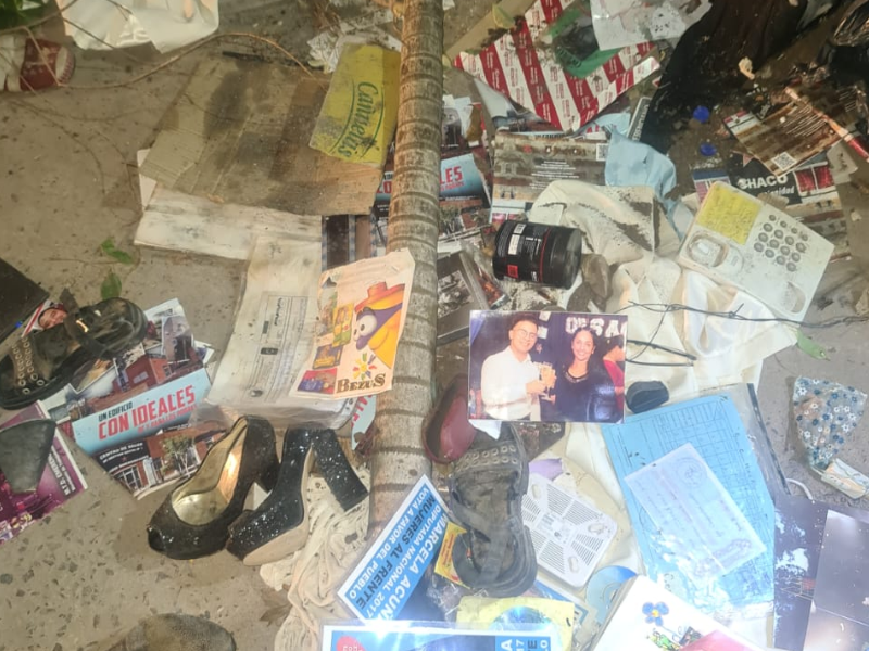 Encontraron fotos y pertenencias de César Sena y Cecilia Strzyzowski en un basural Encontraron fotos y pertenencias de César Sena y Cecilia Strzyzowski en un basural