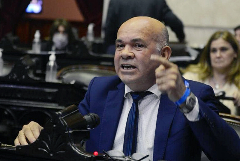 Aldo Leiva: “Este ajuste podría pasar por otro lado, pero el gobierno de Milei ha elegido que pase por los jubilados” Aldo Leiva: “Este ajuste podría pasar por otro lado, pero el gobierno de Milei ha elegido que pase por los jubilados”