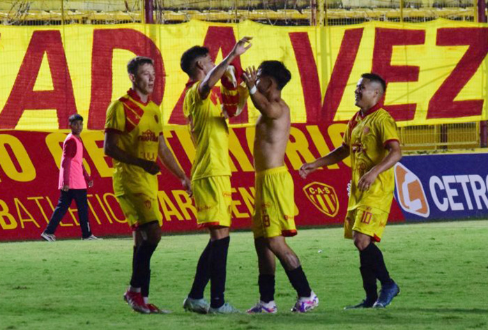 Sarmiento consiguió su primer triunfo en la era Ortiz Sarmiento consiguió su primer triunfo en la era Ortiz