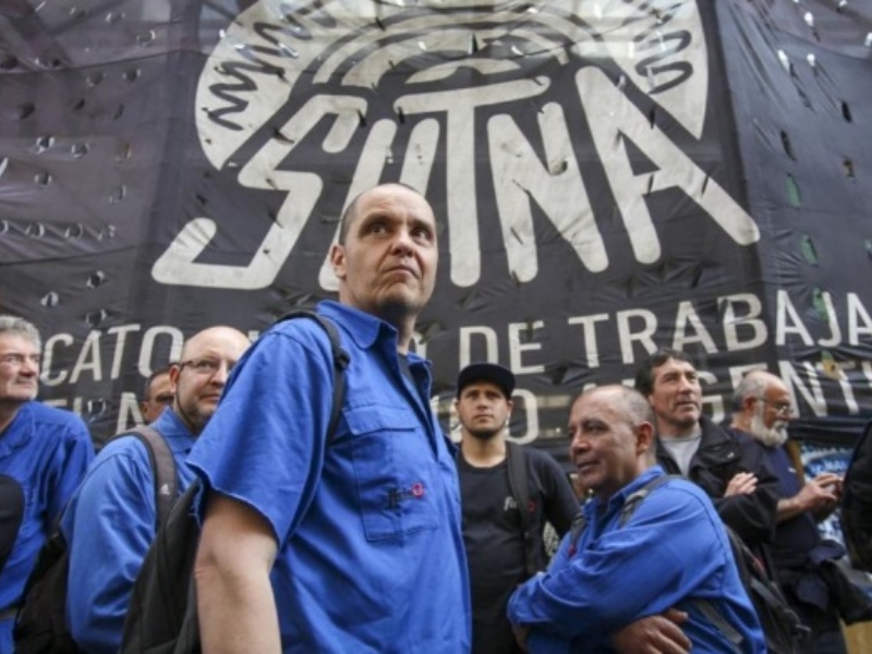 Trabajadores del neumático paralizarán todas las plantas por falta de acuerdo salarial Trabajadores del neumático paralizarán todas las plantas por falta de acuerdo salarial