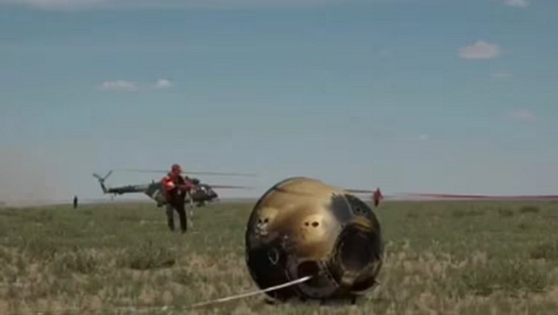 La misión china regresó a la Tierra con las primeras fotos de la cara oculta de la Luna La misión china regresó a la Tierra con las primeras fotos de la cara oculta de la Luna