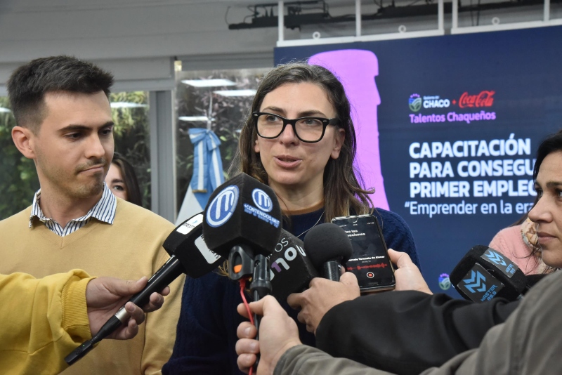 El gobierno provincial convoca a jóvenes de entre 17 y 24 años a la capacitación “Emprender en la era digital” El gobierno provincial convoca a jóvenes de entre 17 y 24 años a la capacitación “Emprender en la era digital”