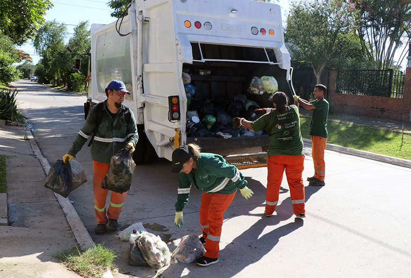La Comuna adopta recaudos para normalizar el servicio recolección de residuos La Comuna adopta recaudos para normalizar el servicio recolección de residuos