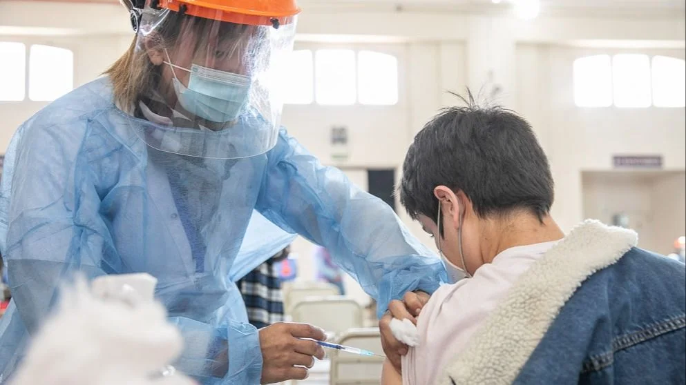 La vacunación contra Covid redujo hasta 18 veces la mortalidad en chicos La vacunación contra Covid redujo hasta 18 veces la mortalidad en chicos