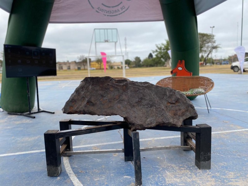 “Vuelta a Casa” de los meteoritos: un patrimonio chaqueño “Vuelta a Casa” de los meteoritos: un patrimonio chaqueño