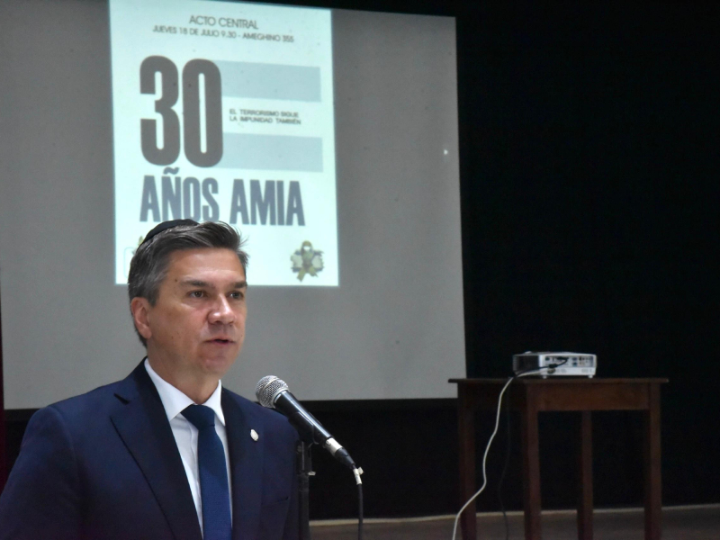 Zdero, en el acto por los 30 años de AMIA: “Que la impunidad no sea el legado del terrorismo debe ser una de nuestras causas” Zdero, en el acto por los 30 años de AMIA: “Que la impunidad no sea el legado del terrorismo debe ser una de nuestras causas”