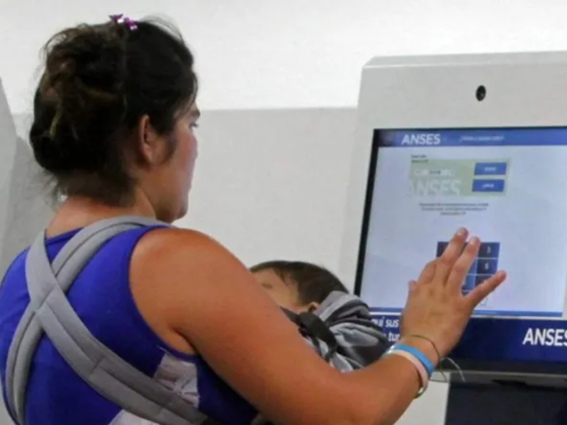 El Gobierno busca derogar en el Presupuesto 2026 la actualización de las AUH y asignaciones de ANSES El Gobierno busca derogar en el Presupuesto 2026 la actualización de las AUH y asignaciones de ANSES