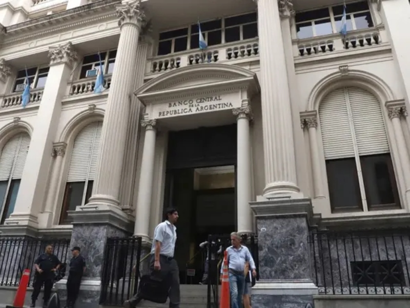 El Banco Central entabló la décima compra de reservas: ya adquirió US7 millones en el Mercado Libre de Cambios El Banco Central entabló la décima compra de reservas: ya adquirió US7 millones en el Mercado Libre de Cambios