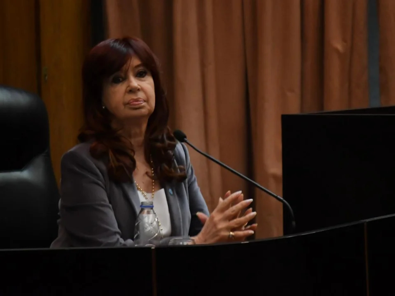 Vialidad: el Procurador pidió a la Corte Suprema que eleve la condena a 12 años para Cristina Kirchner Vialidad: el Procurador pidió a la Corte Suprema que eleve la condena a 12 años para Cristina Kirchner